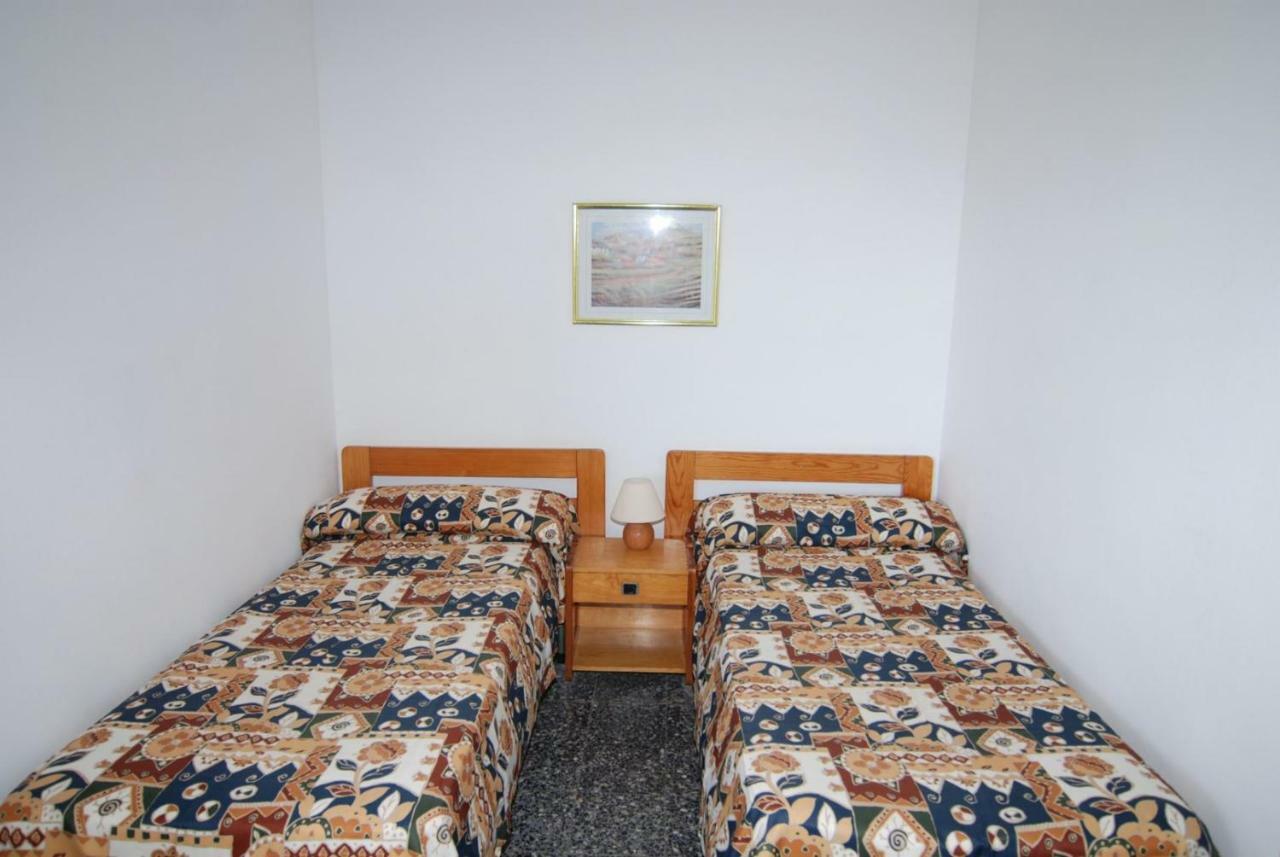 Ferienwohnung Aries Basic Salou Exterior foto